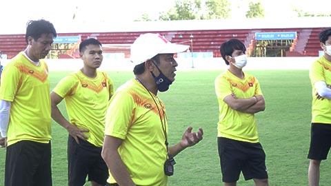 HLV Đinh Thế Nam: ‘Trận gặp U23 Singapore rất quan trọng’